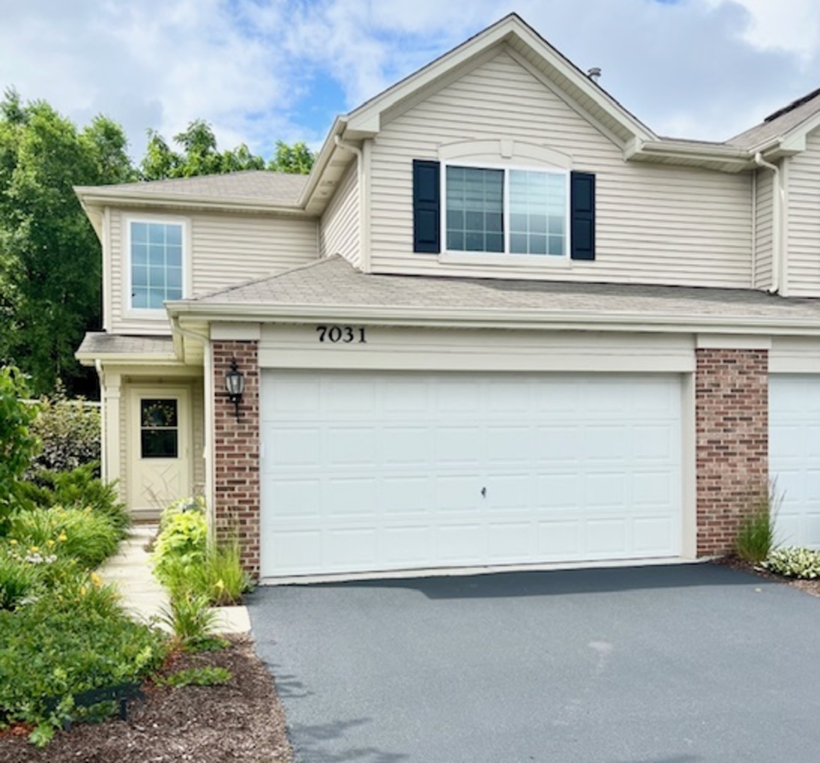 Property Photo: 7031 Country Club Hills Drive IL 60020