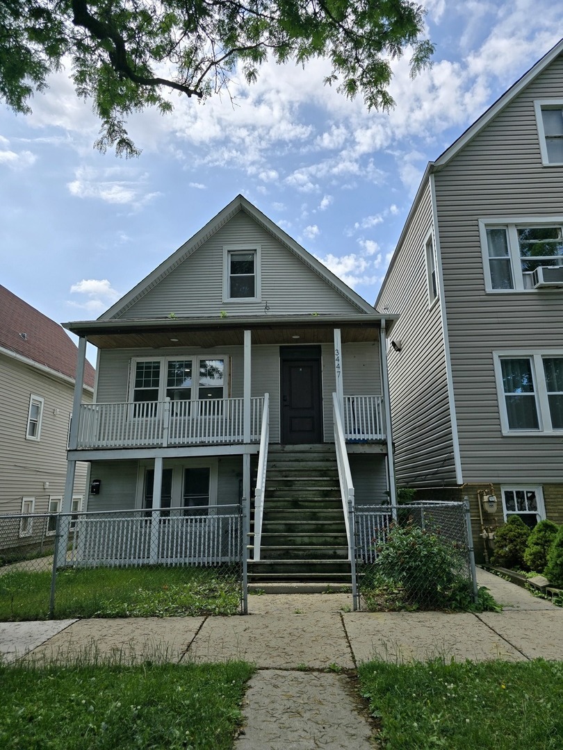 Property Photo: 3447 W Melrose Street IL 60618