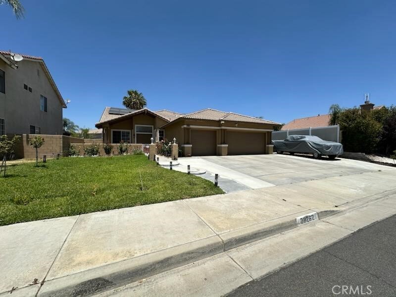 Property Photo:  28262 Cider  CA 92585 
