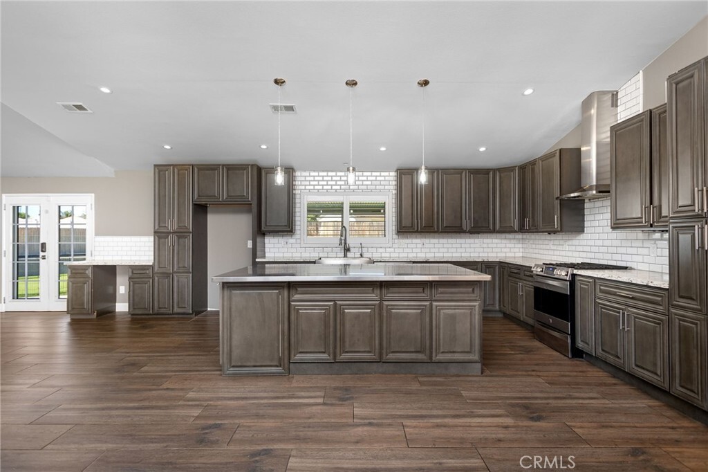 Property Photo: 20834 Cashew Street CA 92595