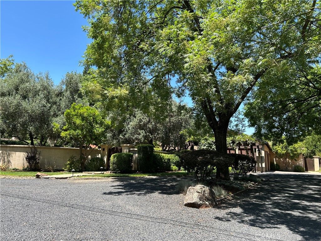 Property Photo:  2066 Vallombrosa Avenue  CA 95926 