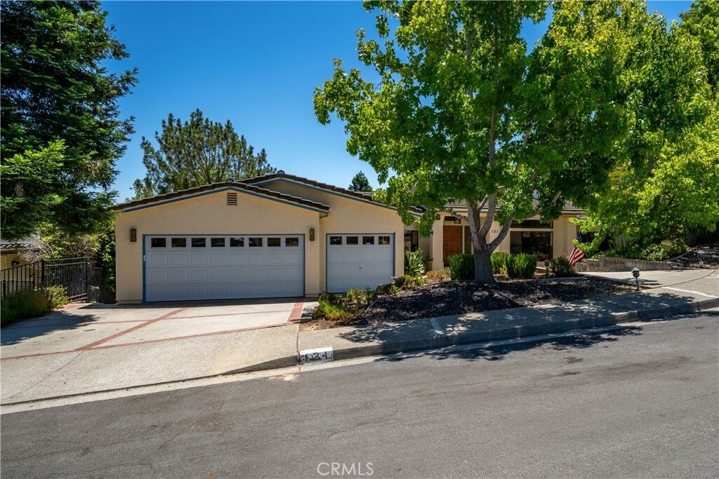 Property Photo:  121 Twin Ridge Drive  CA 93405 