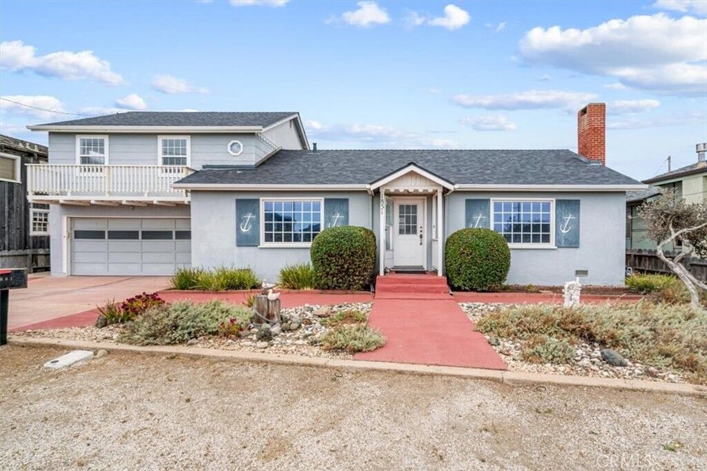 Property Photo:  1851 Pacific Avenue  CA 93430 