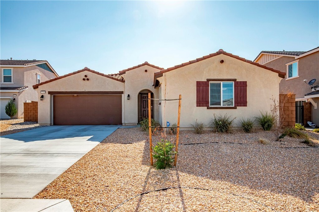 Property Photo: 13344 Hyacinth Court CA 92392