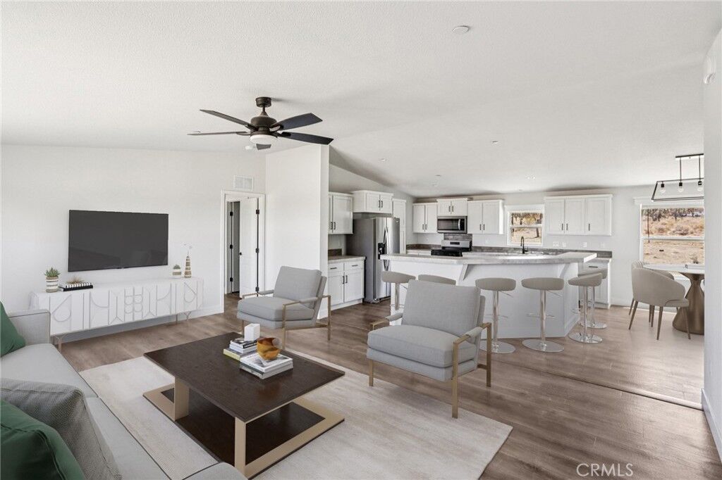 Property Photo: 537 Calaveras Road CA 92372