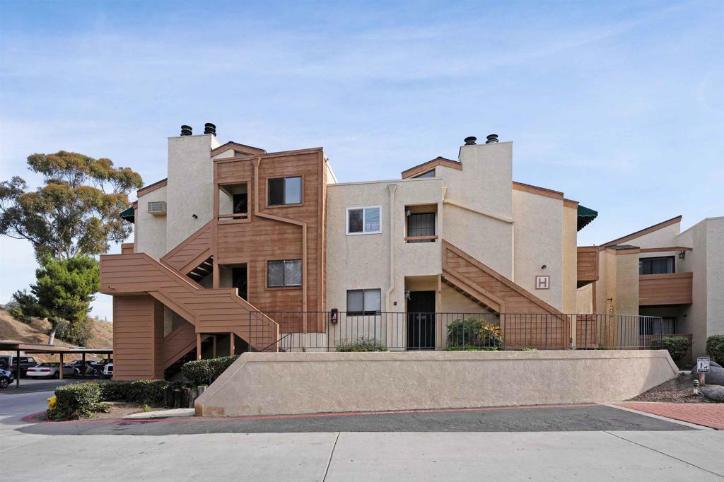 Property Photo:  2920 Briarwood Road H12  CA 91902 