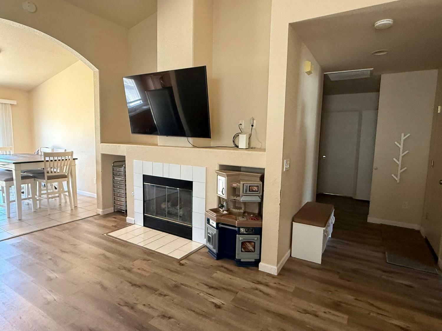 Property Photo: 8987 Generations Drive CA 95758