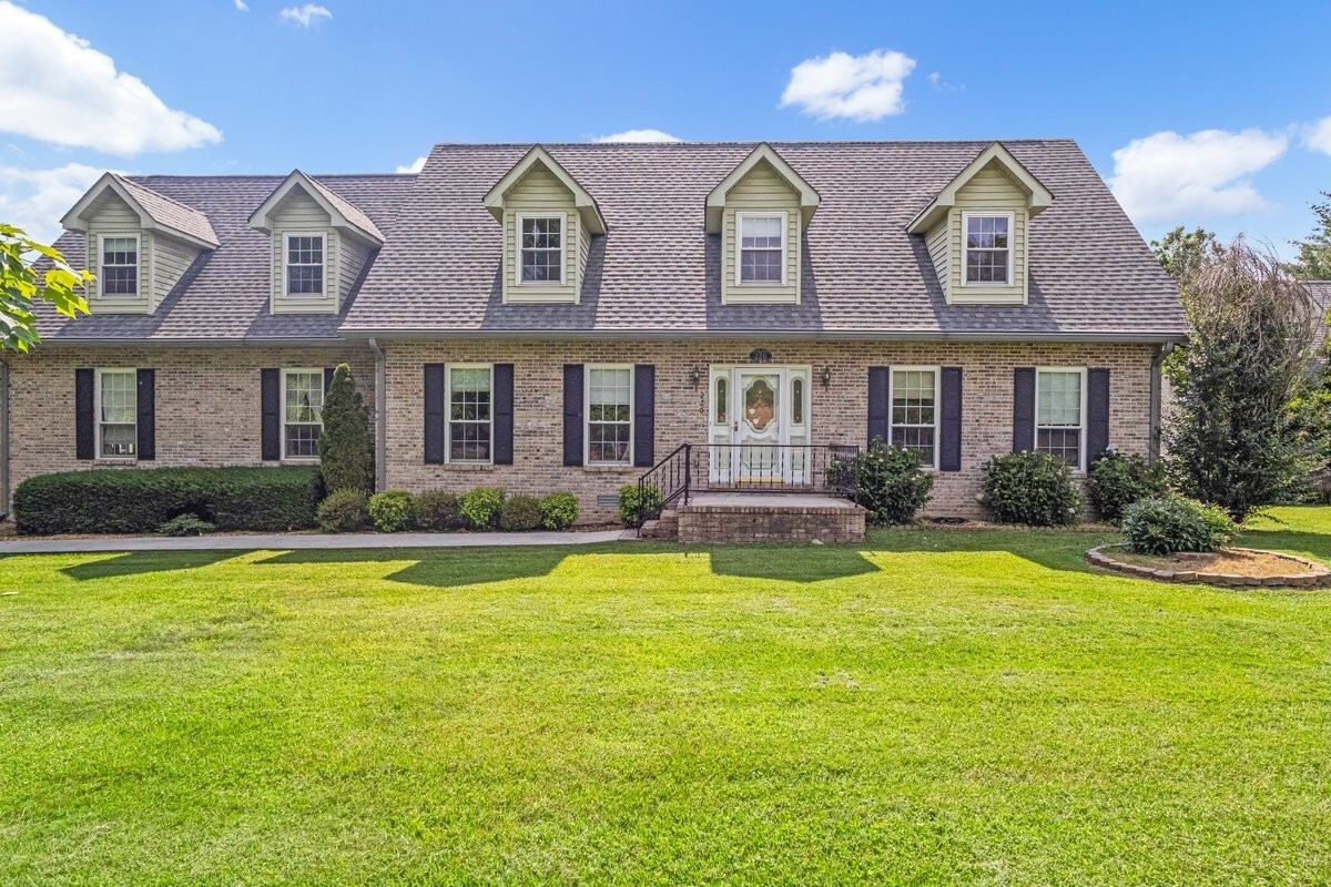 Property Photo: 220 Winton Way Rd TN 37355