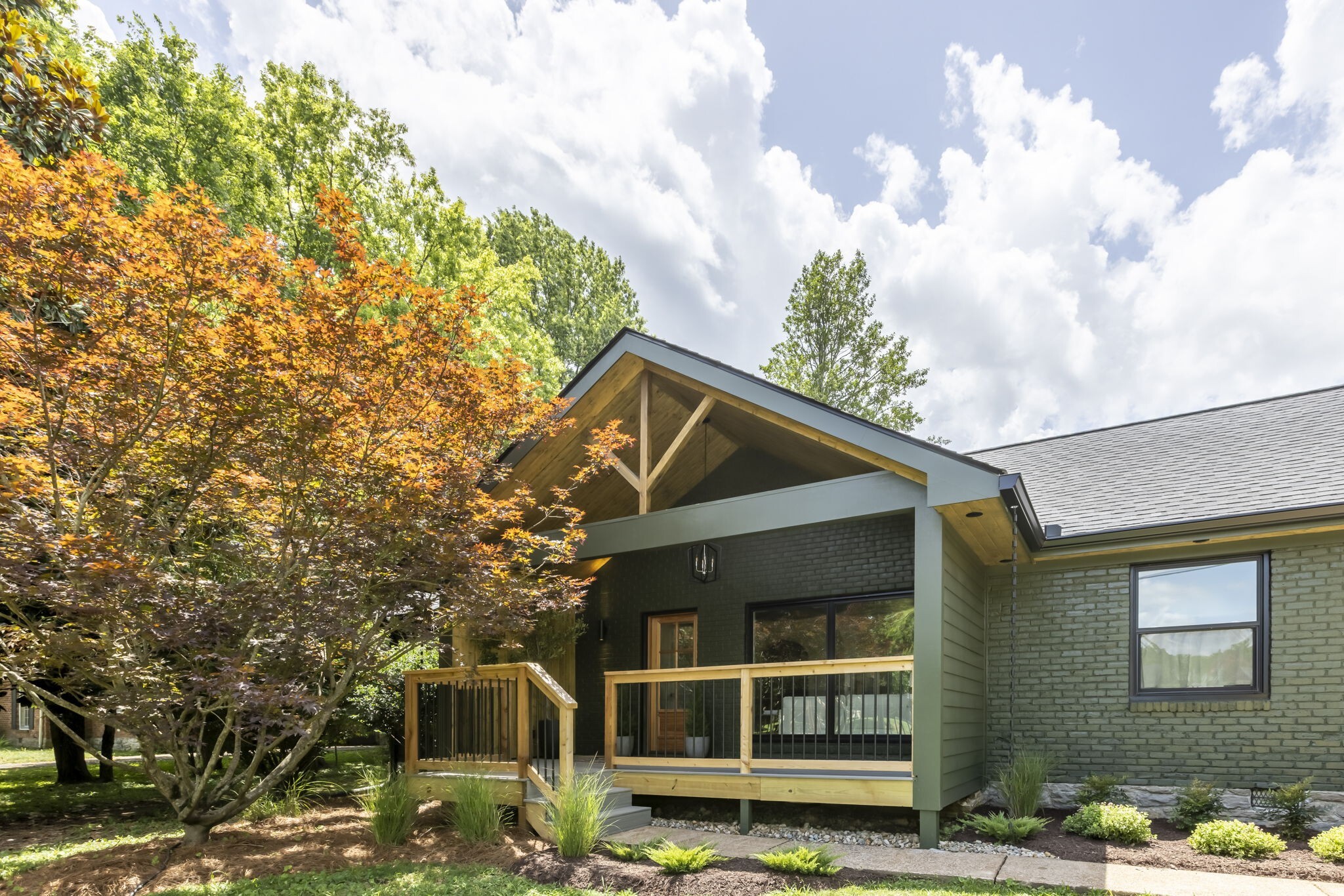 Property Photo:  409 Rosebank Ave  TN 37206 