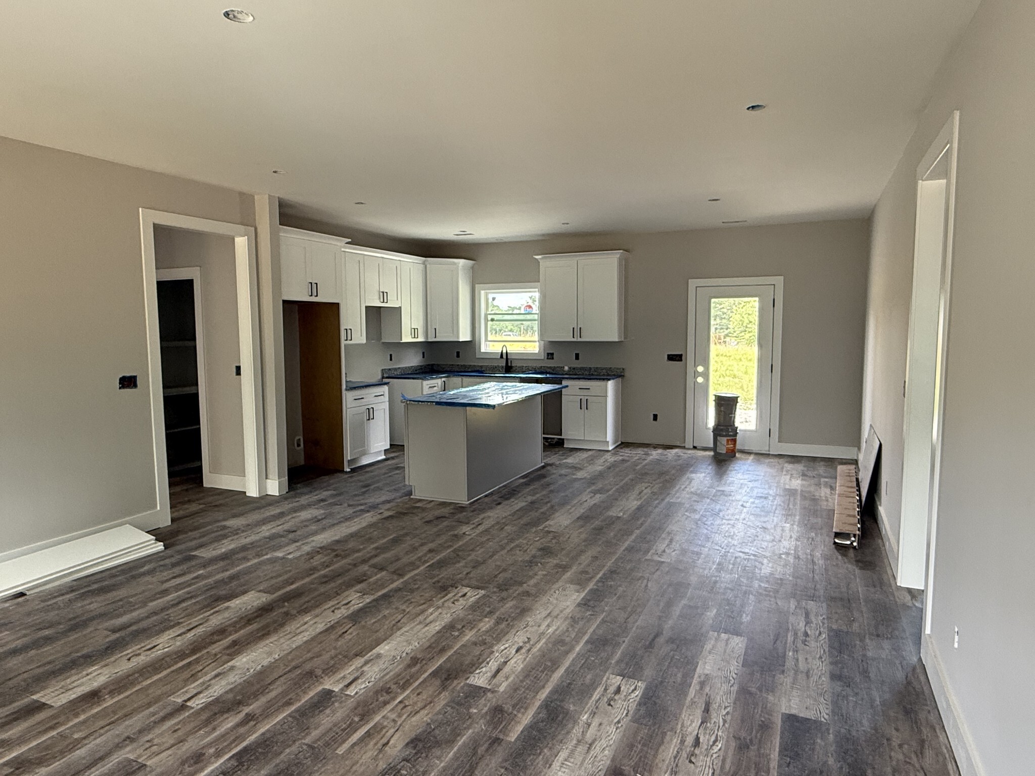 Property Photo: 431 Salem Rd TN 37110