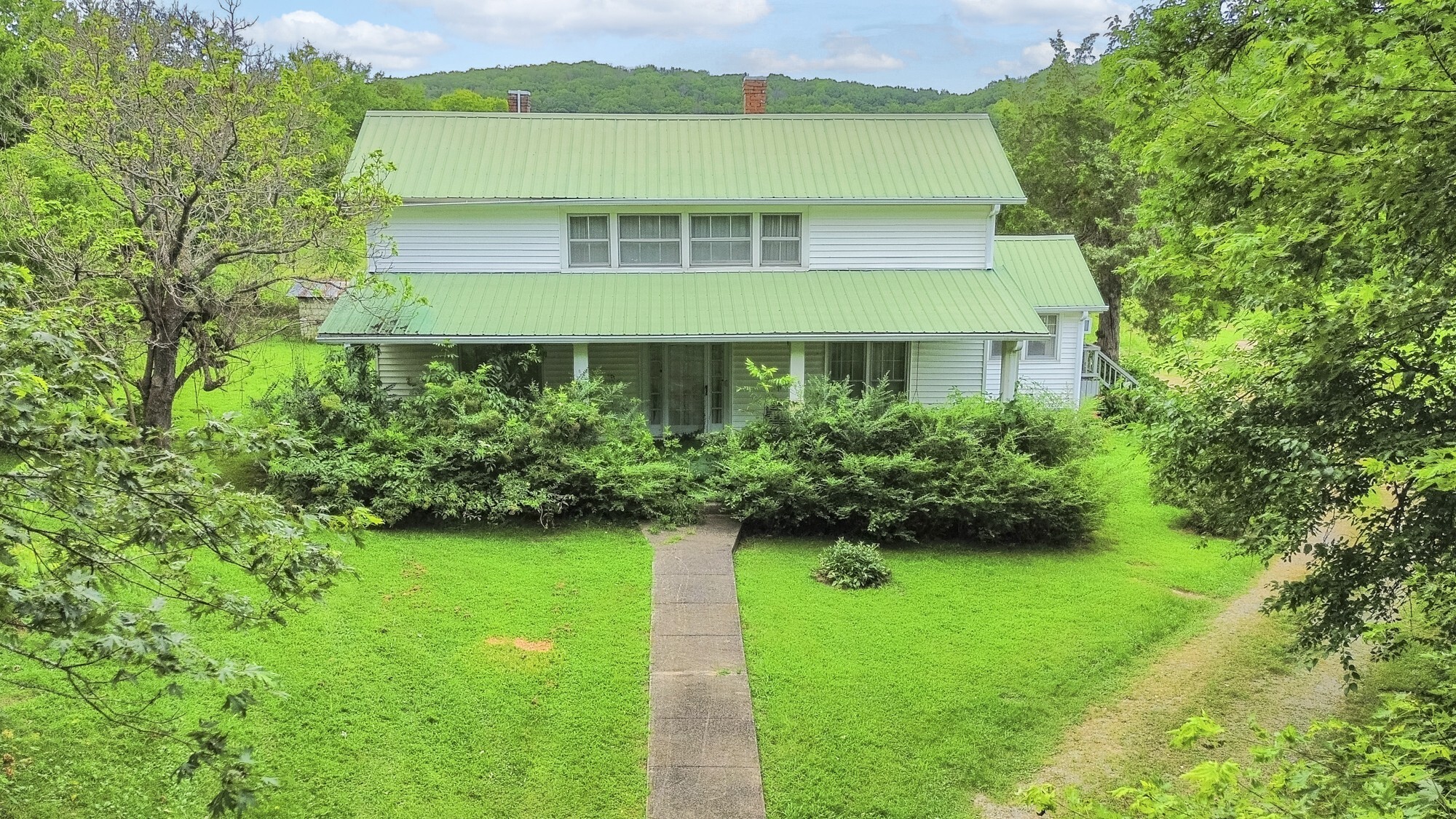 Property Photo: 6677 Trousdale Ferry Pike TN 37090