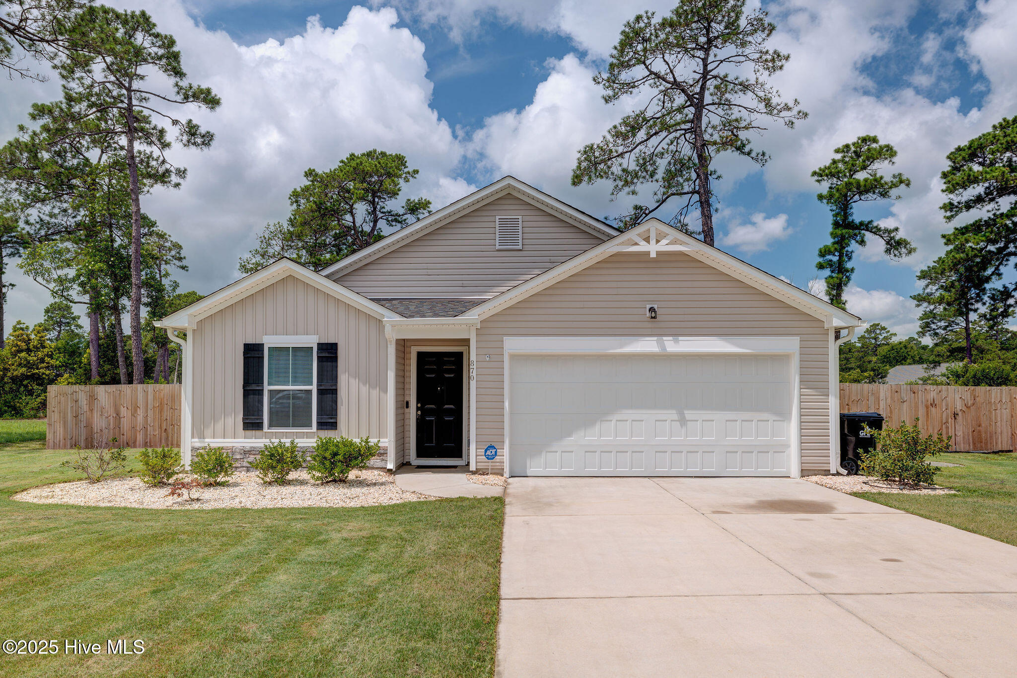 Property Photo: 870 Westway Road NC 28461