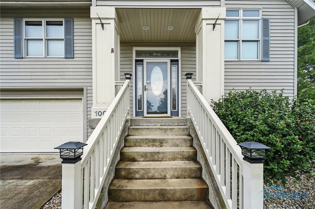 Property Photo:  1000 Crystal Meadows Court  OH 45840 