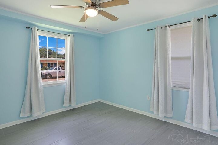 Property Photo: 405 Jade Avenue LA 70003