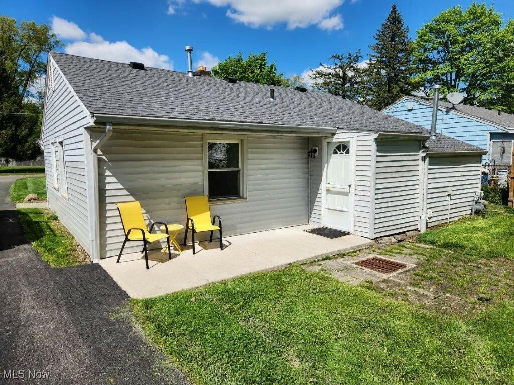 Property Photo: 383 Erskine Avenue OH 44512