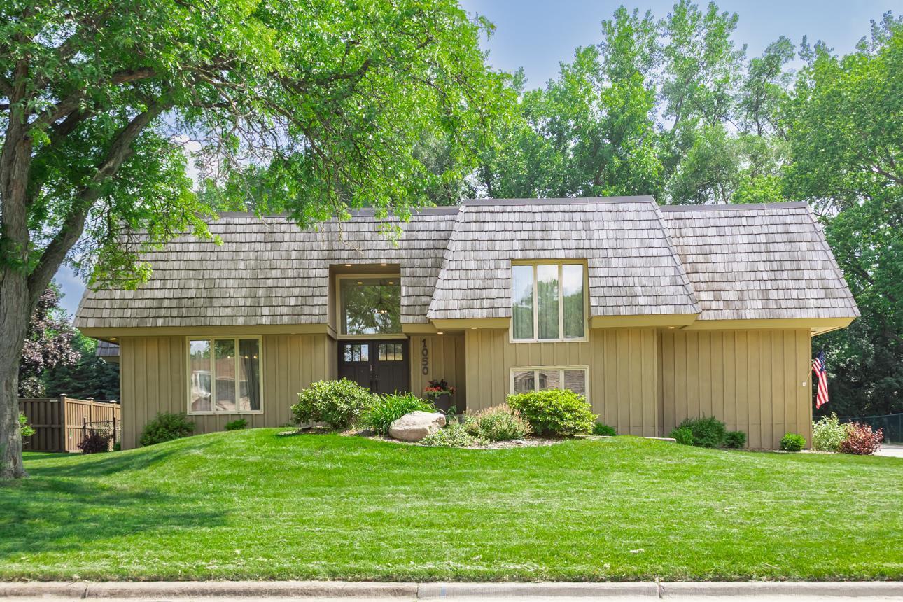 1050 Overlook Road  Mendota Heights MN 55118 photo