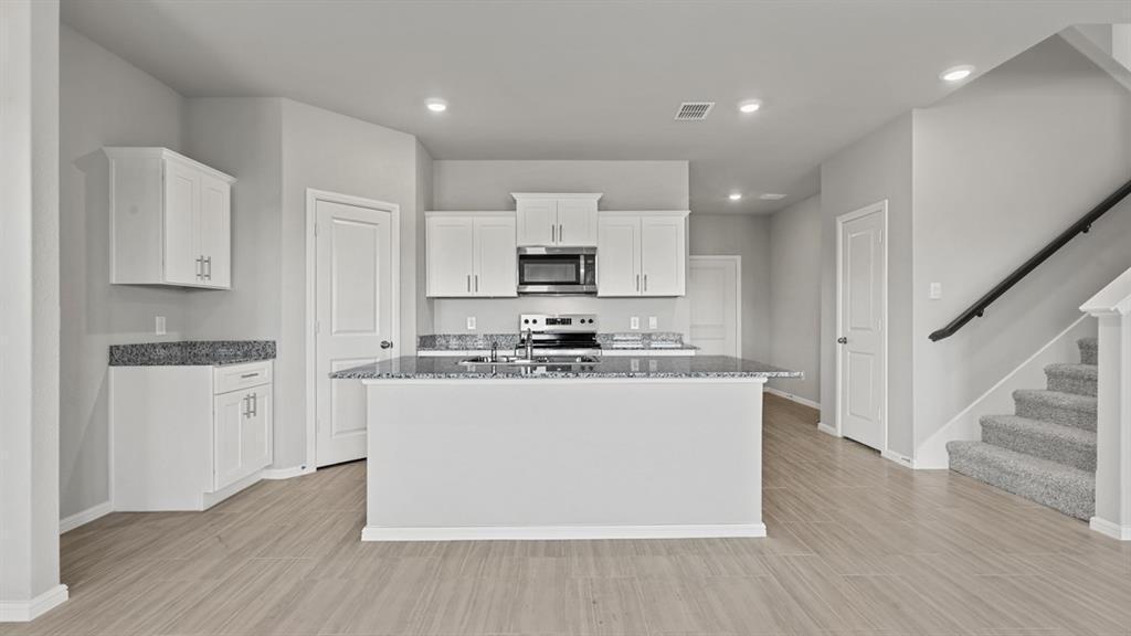 Property Photo: 4216 Subtle Creek Lane Drive TX 76036