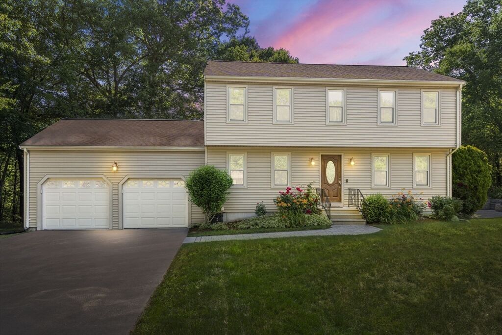 Property Photo:  6 Crockett Cir  MA 01747 