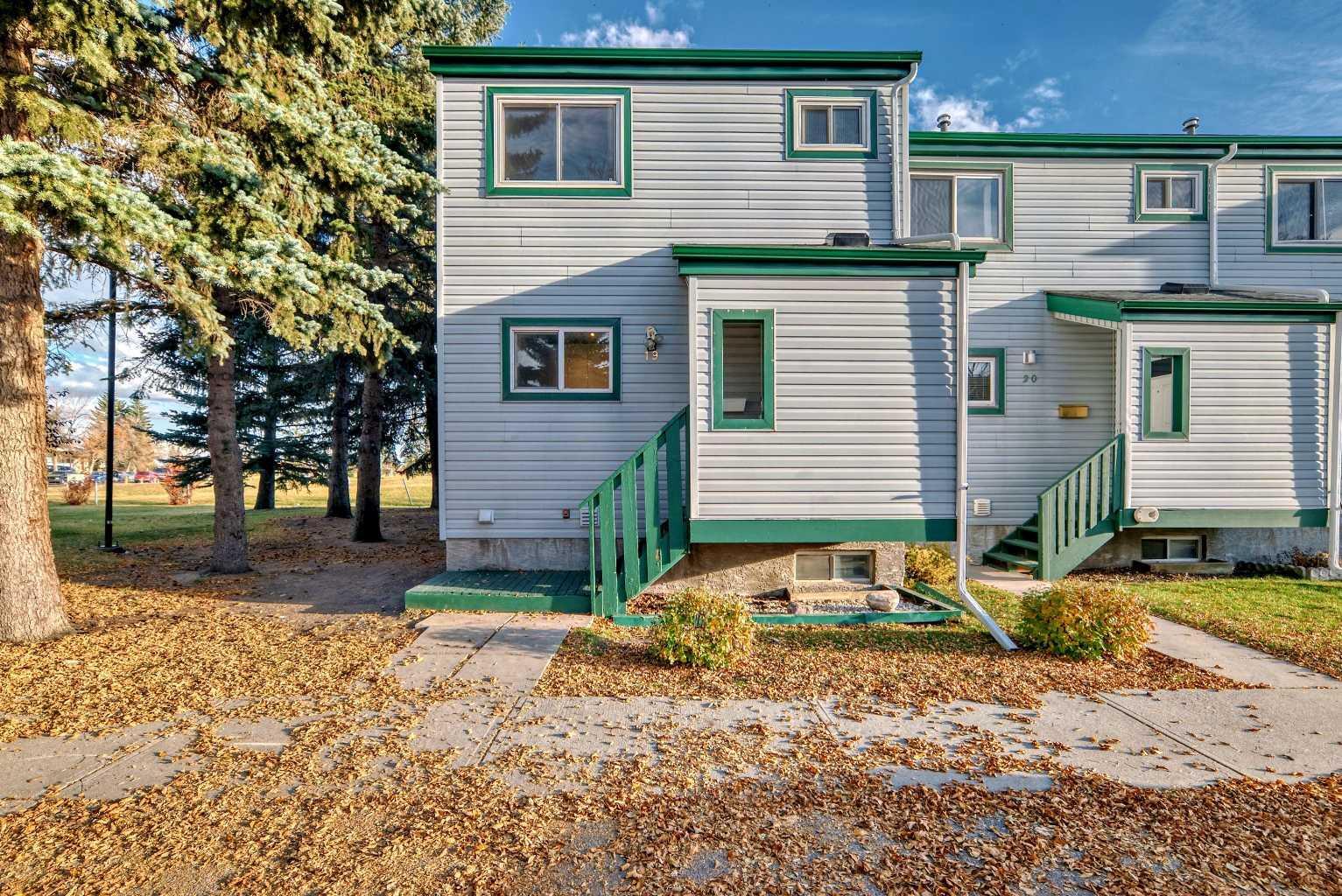 131 Templehill Drive NE 19  Calgary AB T1Y 4T1 photo