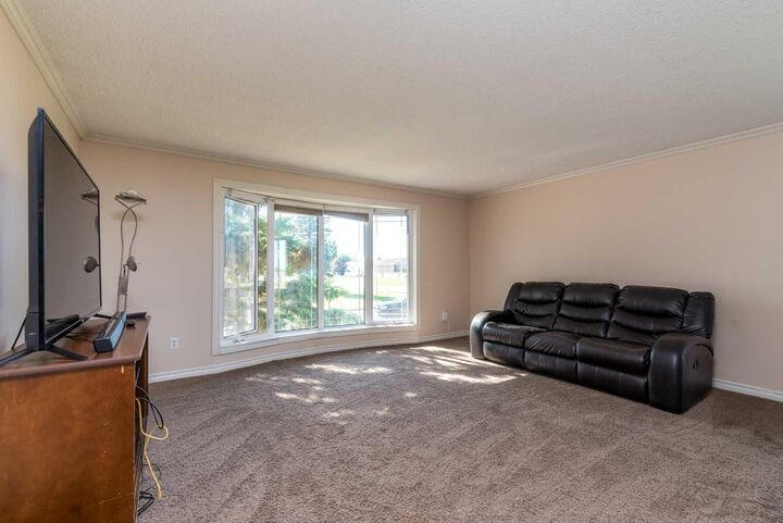 Property Photo: 3505 45 Avenue SK S9V 1P8