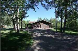 2758 85 Street SW  Calgary AB T3H 4C4 photo