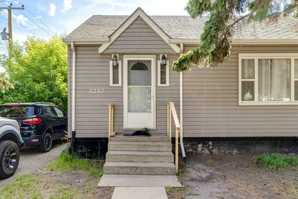 Property Photo: 5257 52 Street AB T4L 1H8