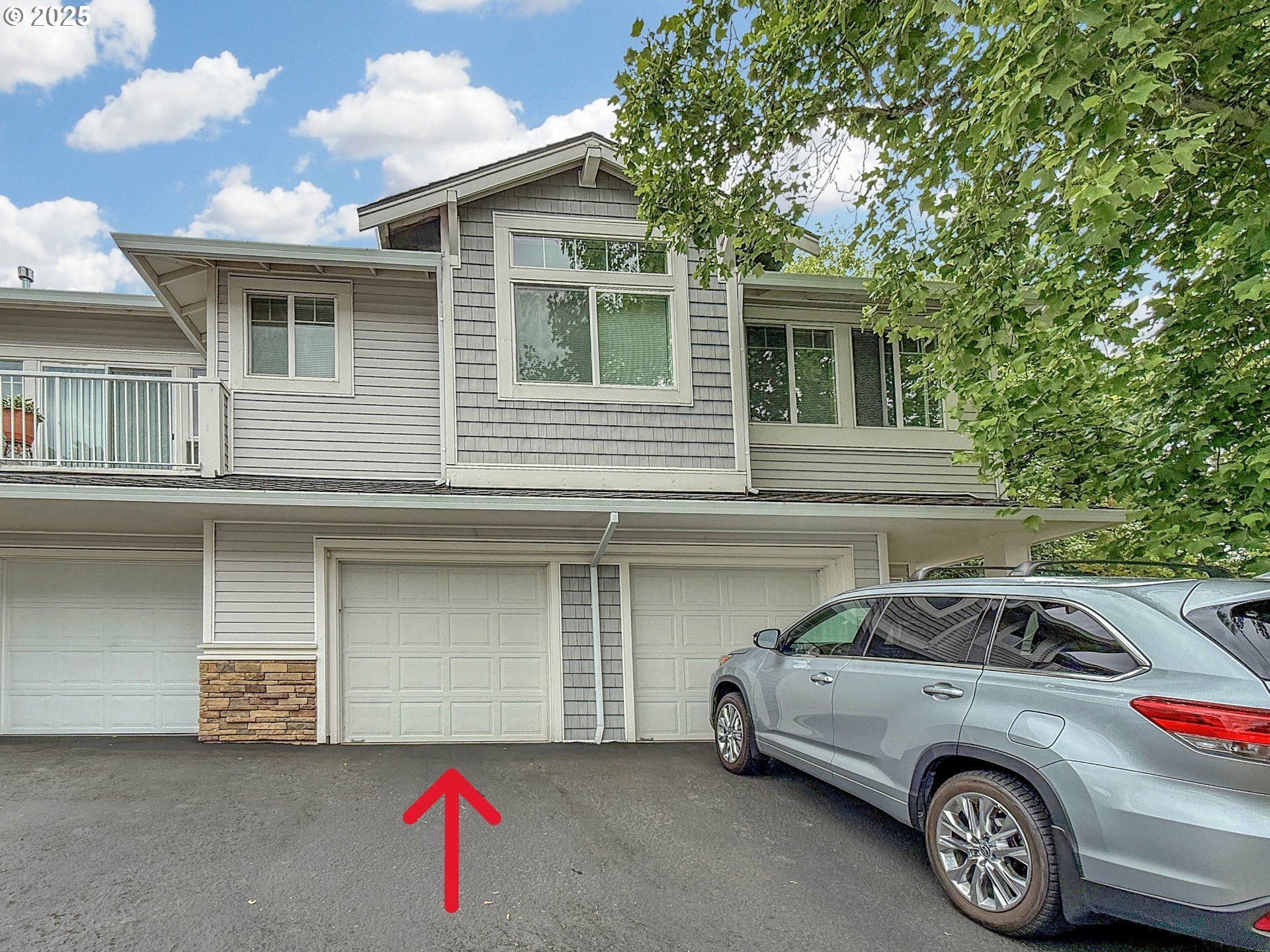 Property Photo: 14735 SW Beard Rd 102 OR 97007