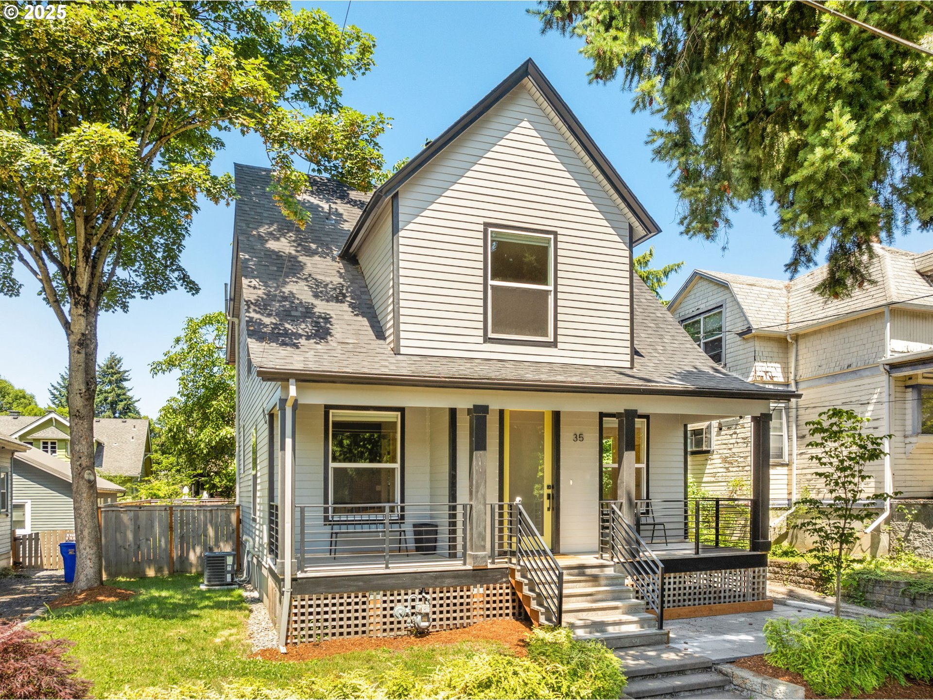 Property Photo: 35 NE Morris St OR 97212