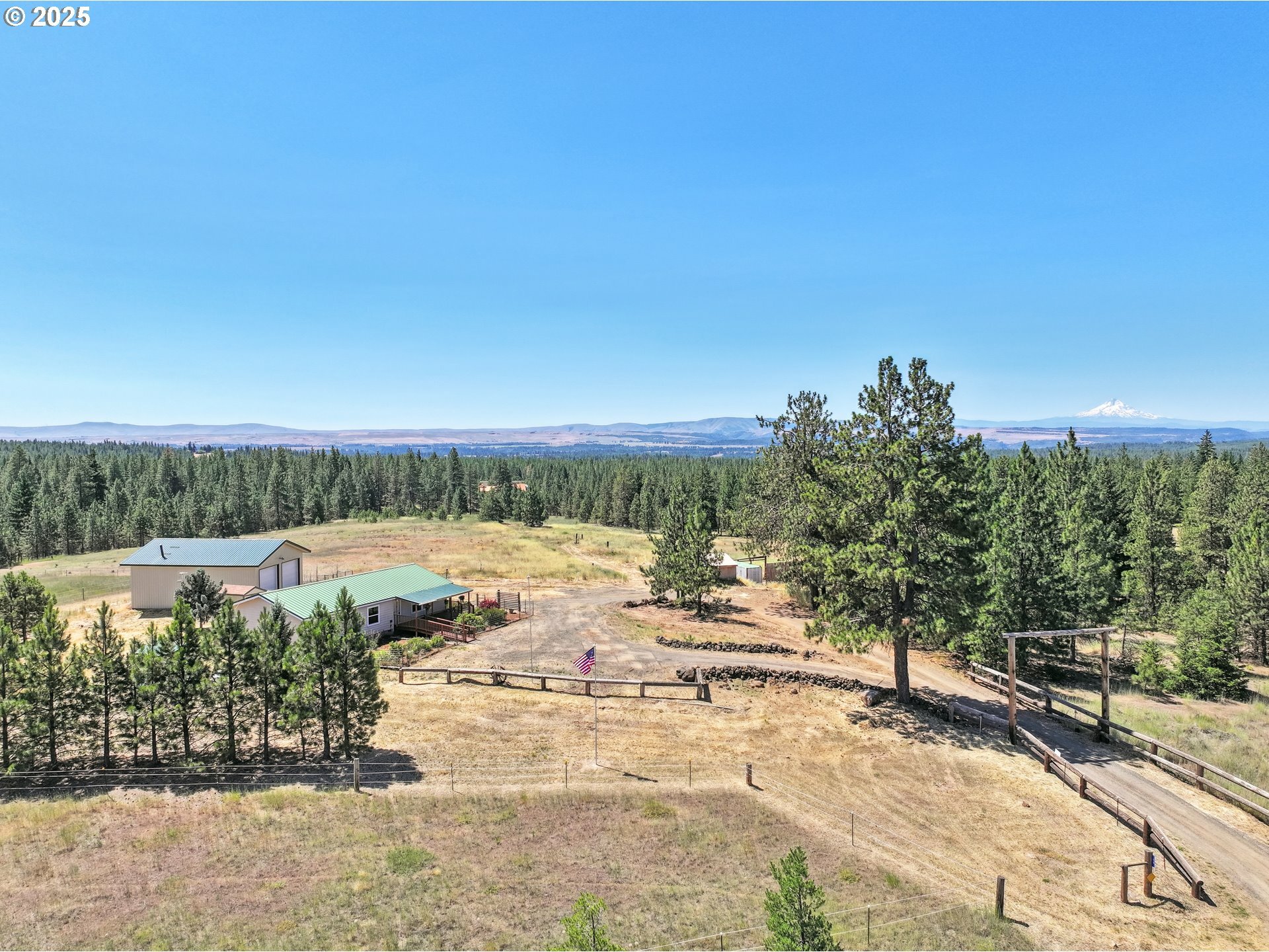 Property Photo: 50 Bronco Way WA 98620