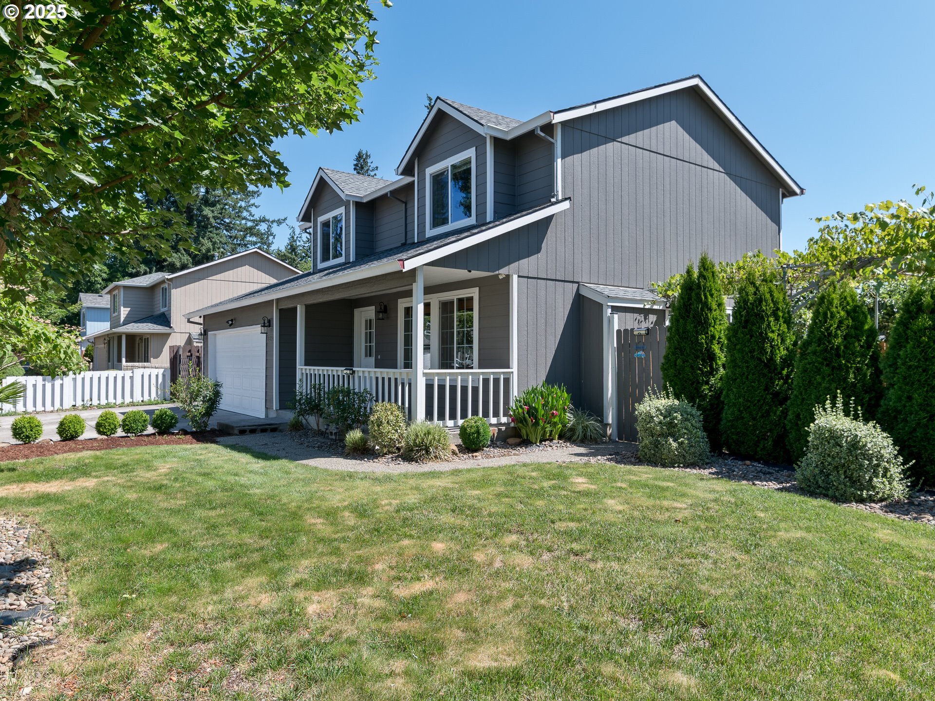 Property Photo: 2234 SE 131st Pl OR 97233