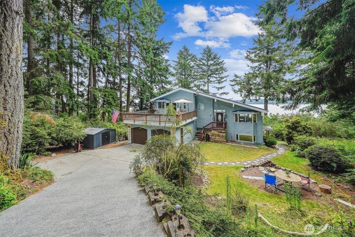 Property Photo:  10125  Totem Way  WA 98303