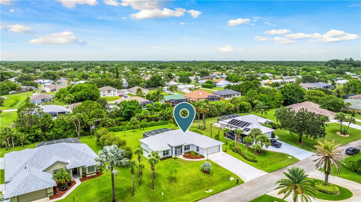 Property Photo: 760 Holden Avenue FL 32958