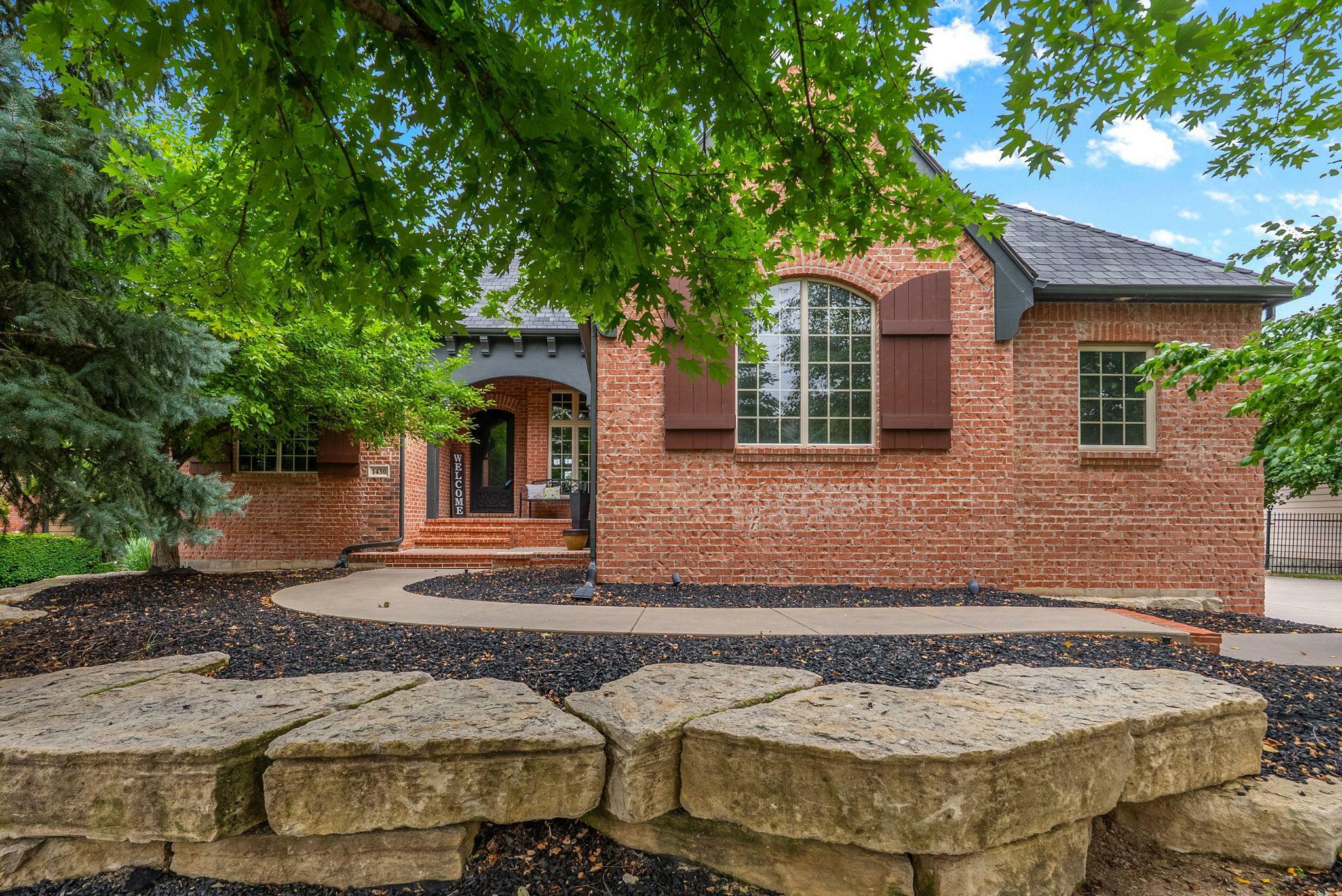 Property Photo: 1430 Chaumont Cir KS 67002