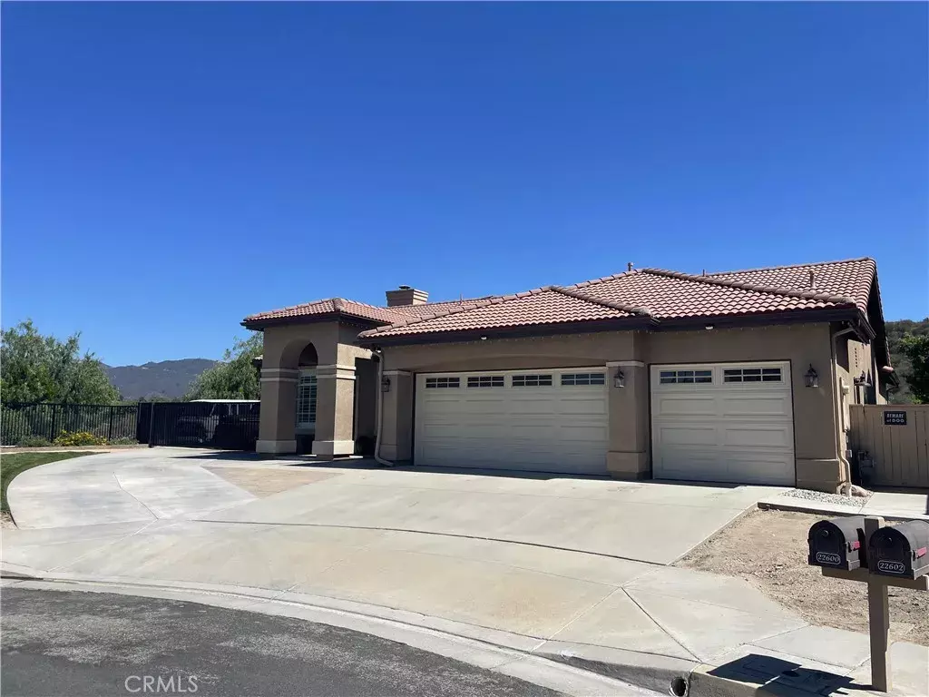 Property Photo: 22600 White Wing Way CA 91350