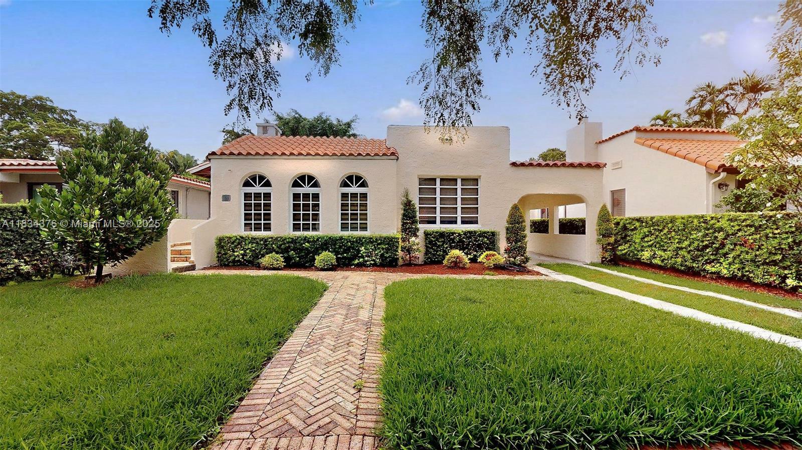Property Photo: 1111 Columbus Blvd FL 33134