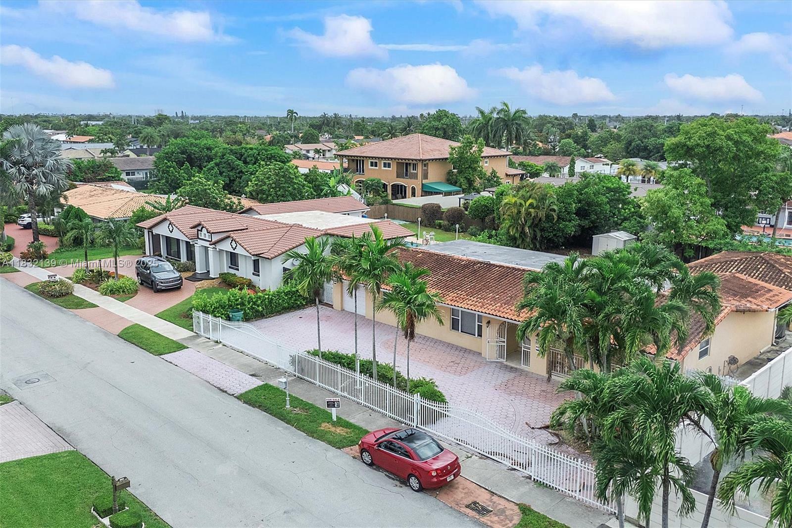 Property Photo: 3111 SW 109th Ave FL 33165
