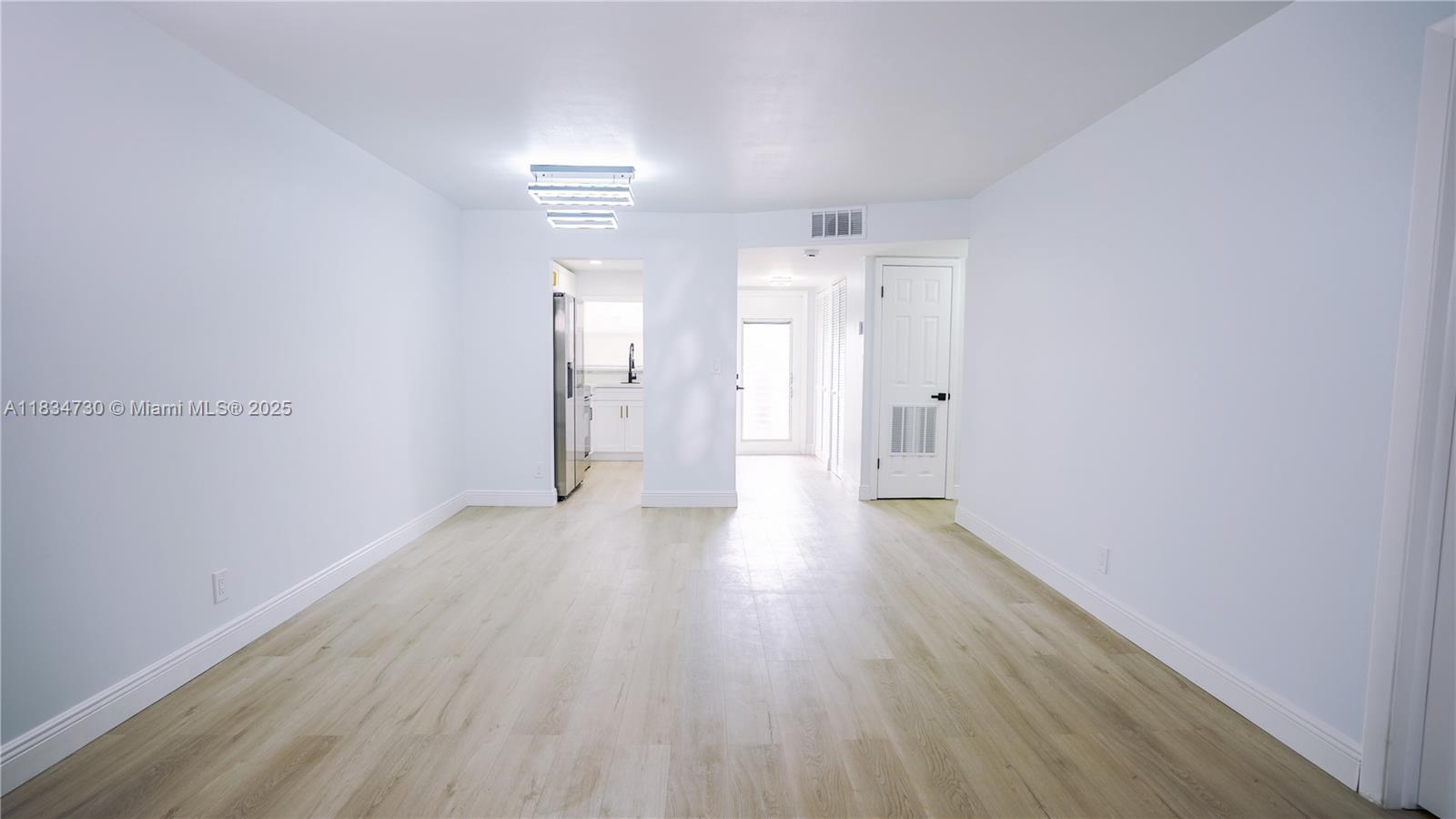 Property Photo: 9601 Sunrise Lakes Blvd 311 FL 33322