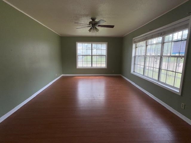 Property Photo:  1939 Greenbriar  TX 77632 