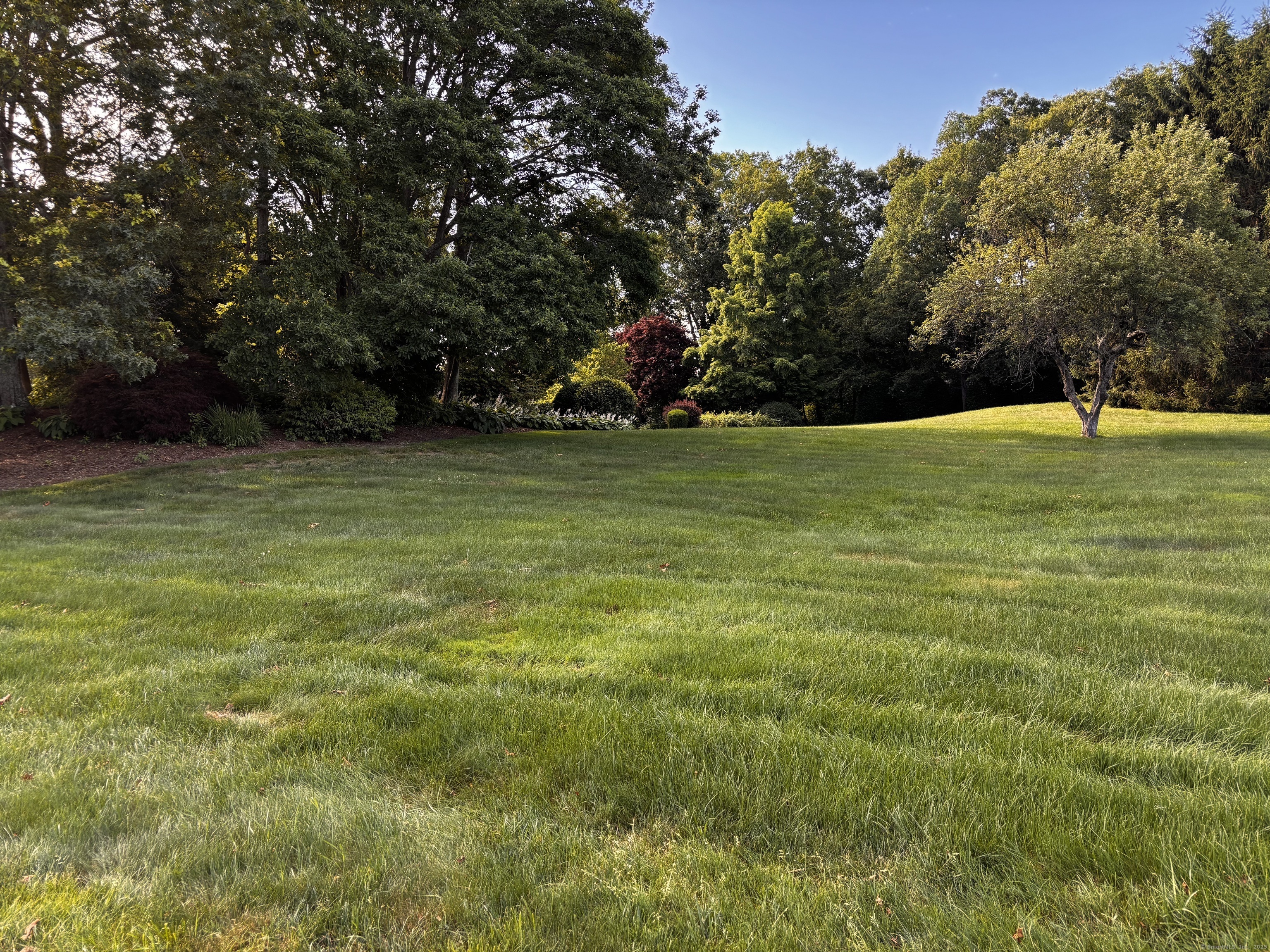Property Photo: 105 Partridge Landing CT 06033