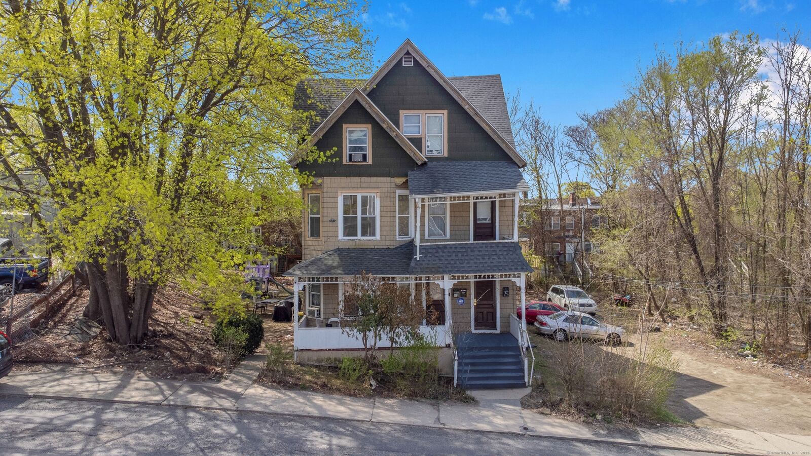 Property Photo:  64 Irion Street  CT 06704 