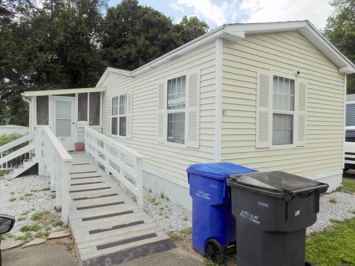 Property Photo:  61 Elm Street  CT 06088 
