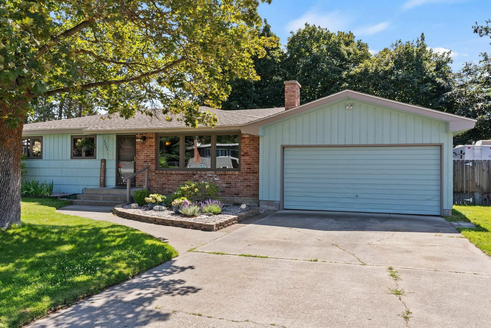 Property Photo: 2821 W Rosewood Ave WA 99205