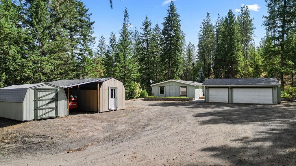 Property Photo: 9005 S Cheney-Spokane Rd WA 99224