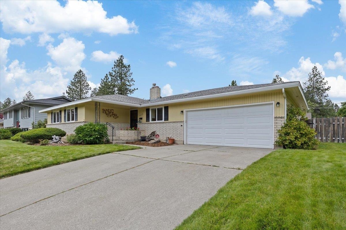 Property Photo: 2515 E 38th Ave WA 99223