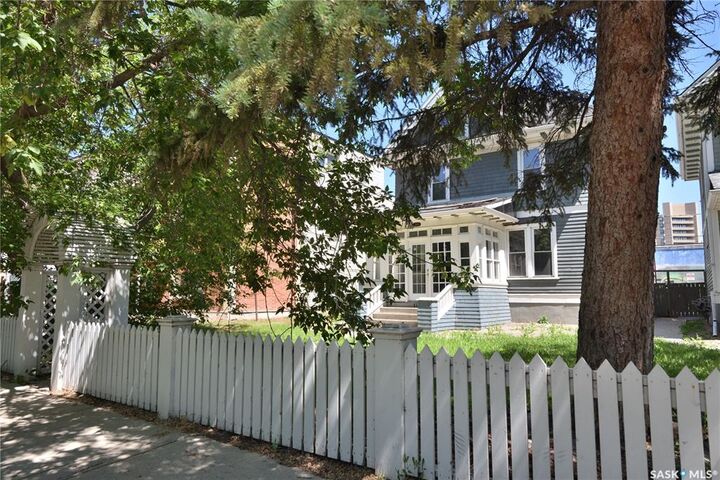 Property Photo:  2143 Angus Street  SK S4T 2A1 