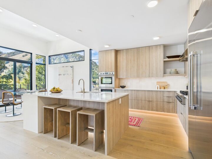 Property Photo: 760 N Washington 301 ID 83340