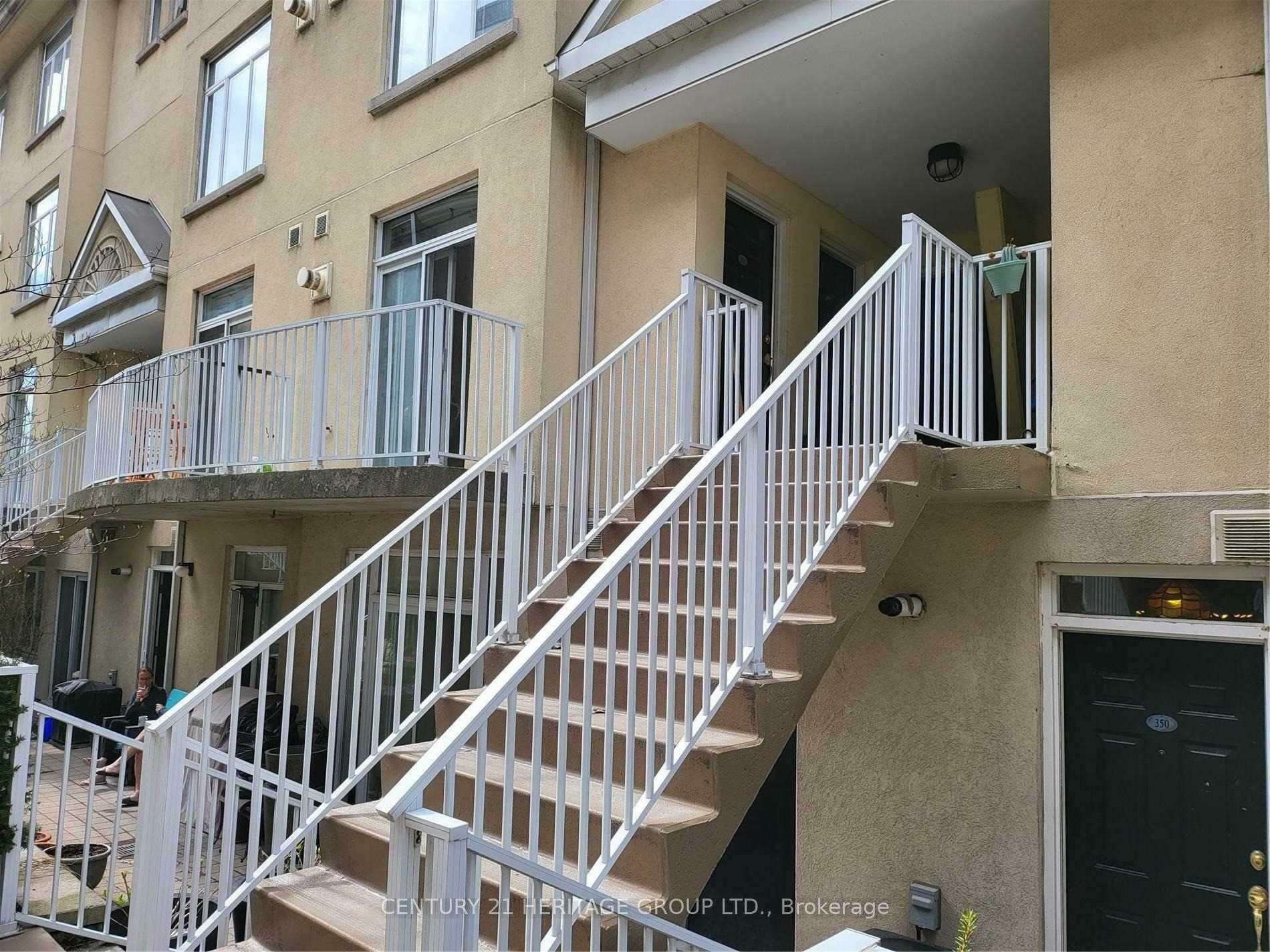 Property Photo: 32 Stadium Road 339 ON M5V 3P4