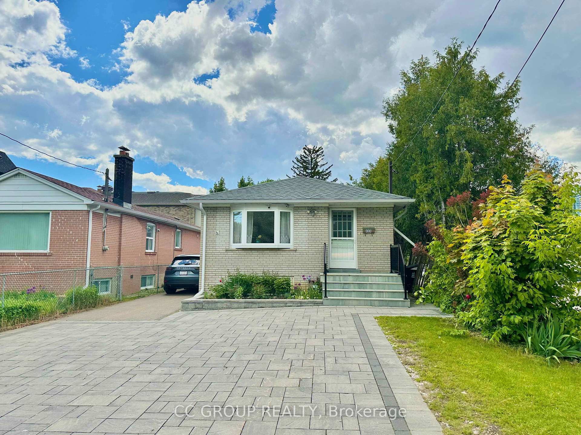 404 Willowdale Avenue  Toronto ON M2N 5B1 photo