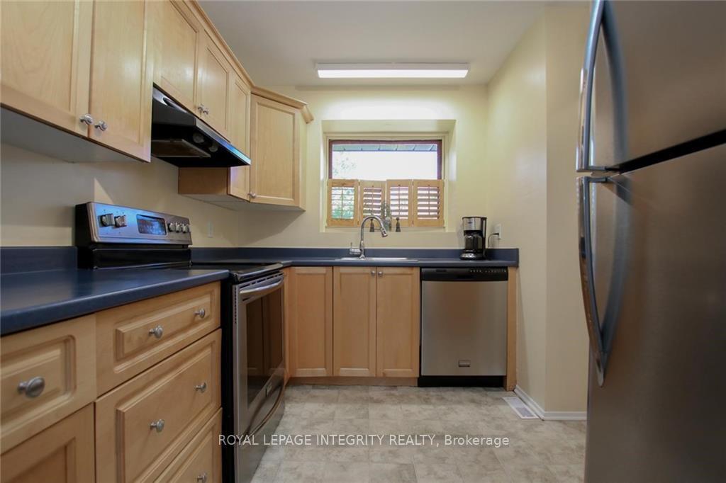 Property Photo: 19 Hewitt Way ON K2L 3S2