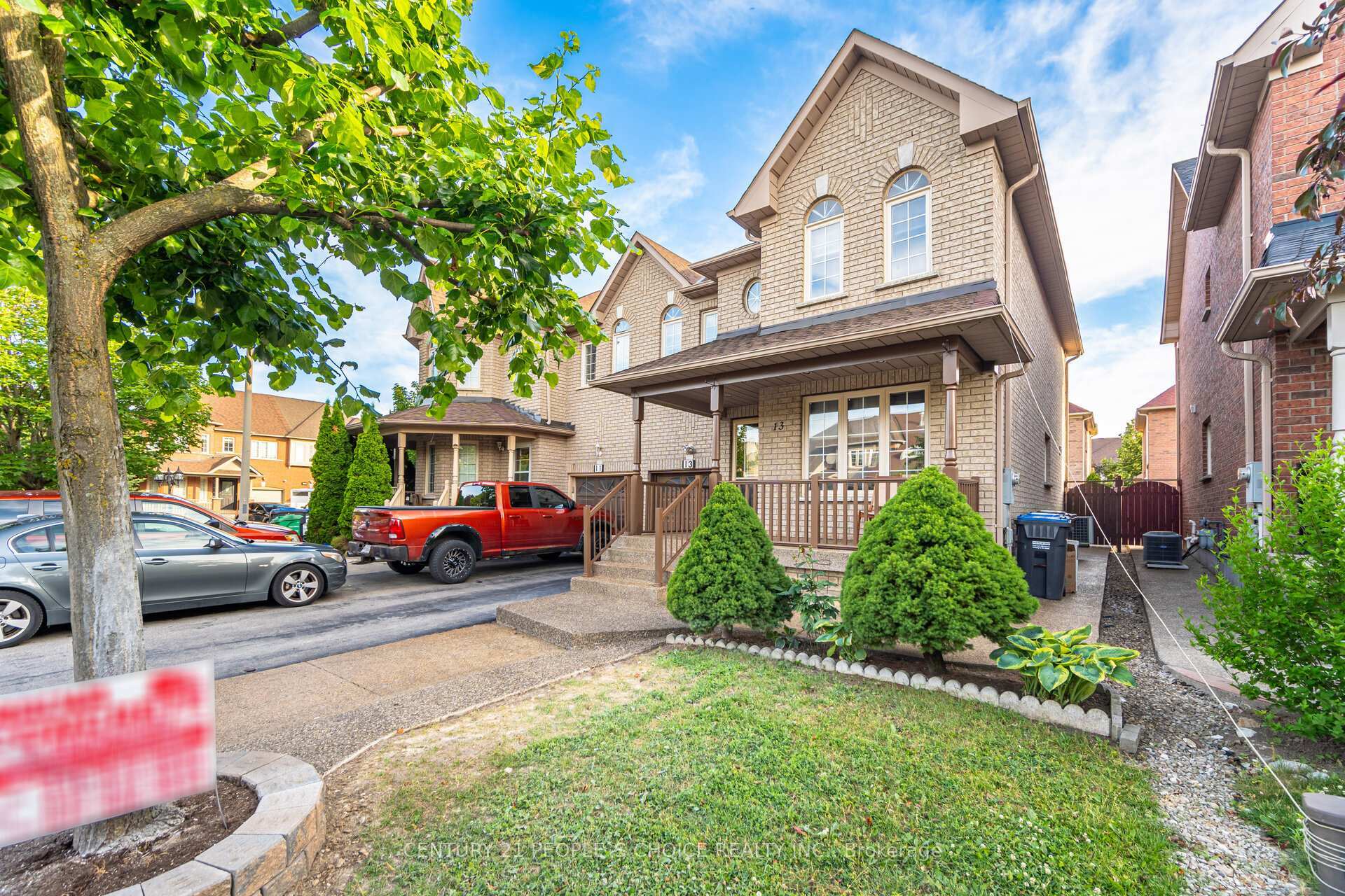 Property Photo: 13 Zebra Trail ON L6R 2J2